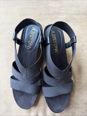 Aubrey Lynn black wedge sandals